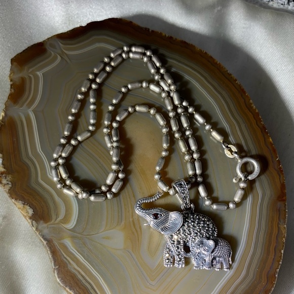 STERLING SILVER ELEPHANTS WITH MARCASITES PENDANT VINTAGE NECKLACE - Picture 5 of 5